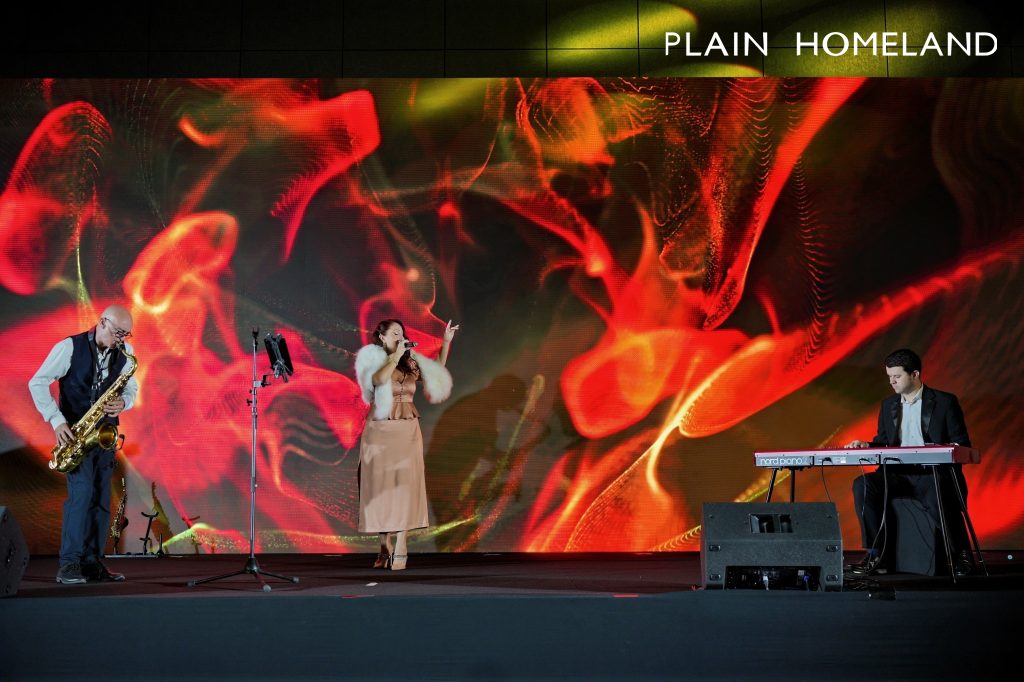 jazz performance in plain homeland gala