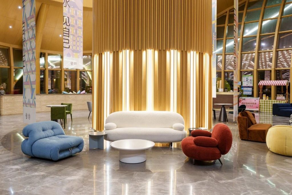 snow queen sofa in the middle of the art space